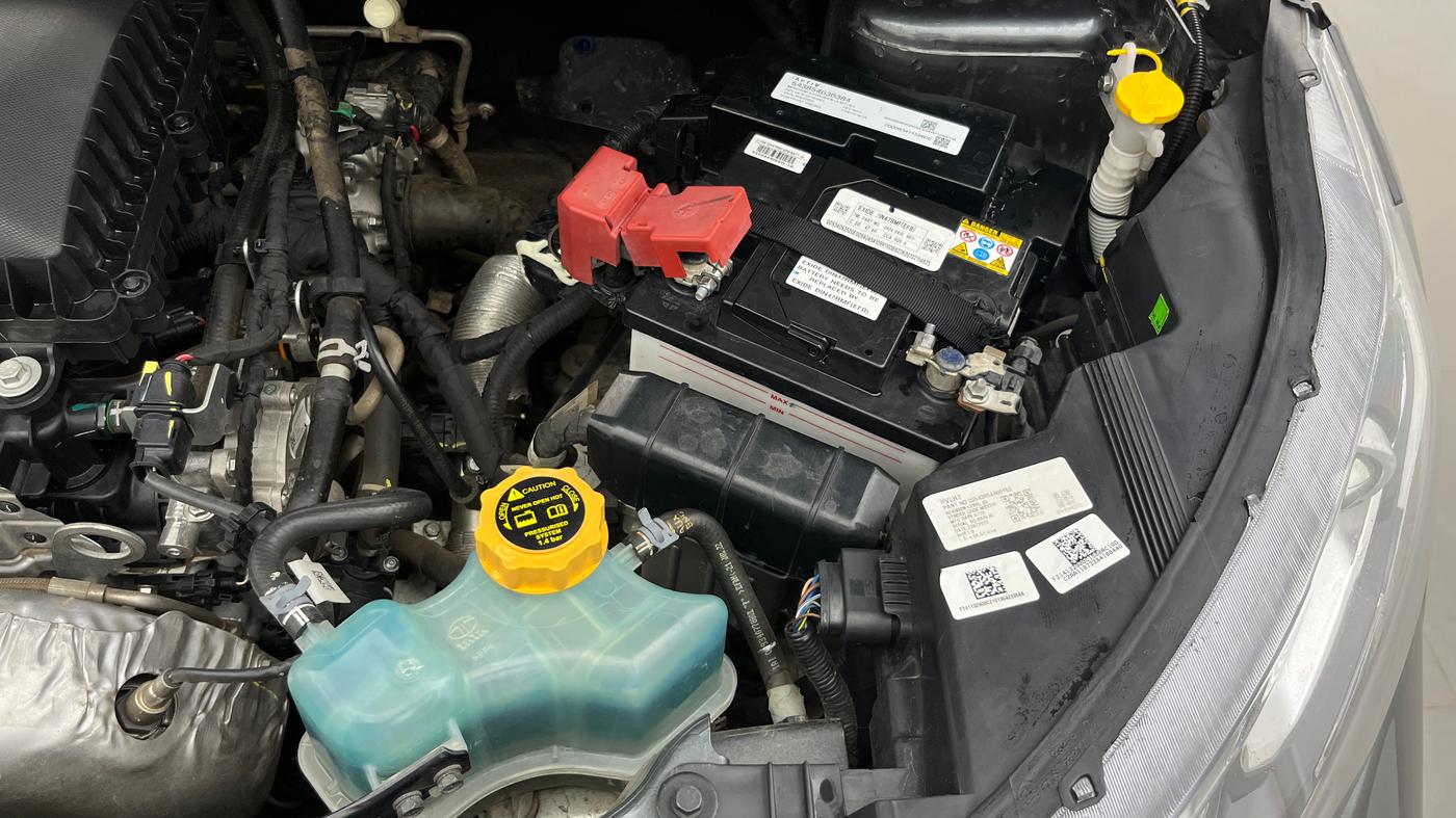 2022 Tata NEXON XZ PLUS PETROL, Petrol, Manual, 26,541 km, Engine View - Left
