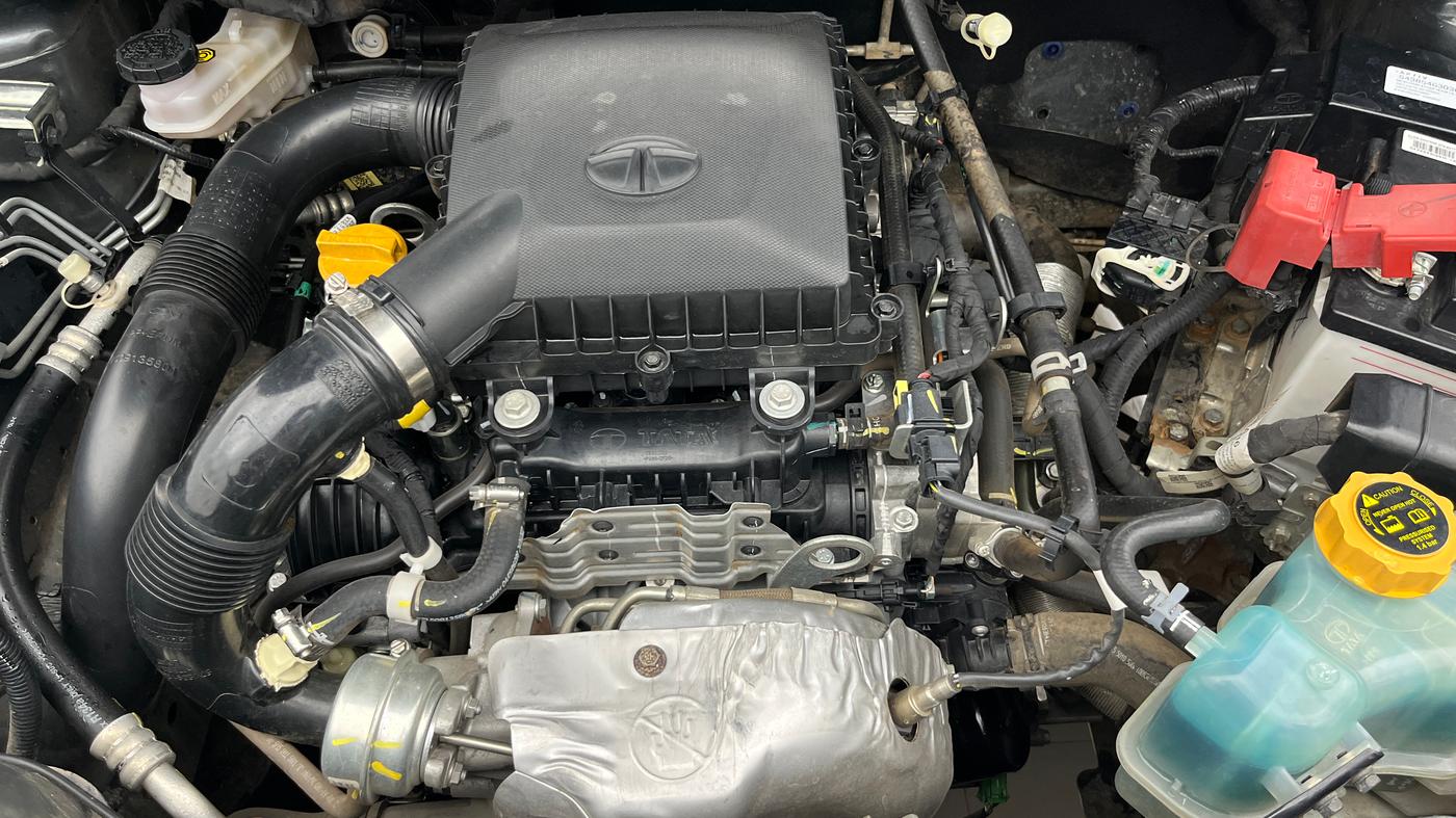 2022 Tata NEXON XZ PLUS PETROL, Petrol, Manual, 26,541 km, Engine View