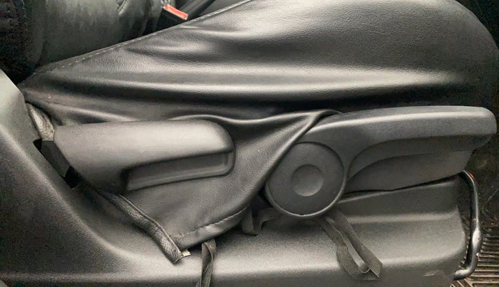 2016 Maruti Vitara Brezza ZDI PLUS, Diesel, Manual, 93,645 km, Driver Side Adjustment Panel