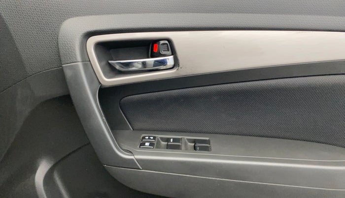 2016 Maruti Vitara Brezza ZDI PLUS, Diesel, Manual, 93,645 km, Driver Side Door Panels Control