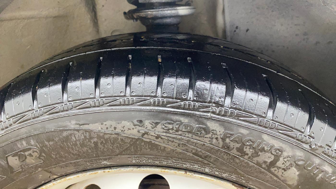 2017 Maruti IGNIS SIGMA 1.2, Petrol, Manual, 86,133 km, Right Front Tyre Tread