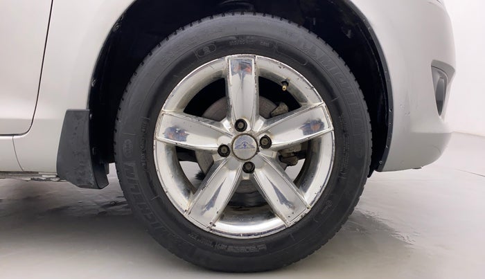 2013 Maruti Swift VDI, Diesel, Manual, 44,102 km, Right Front Wheel