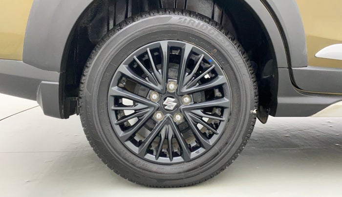 2019 Maruti XL6 ALPHA SHVS  MT, Petrol, Manual, 18,204 km, Right Rear Wheel