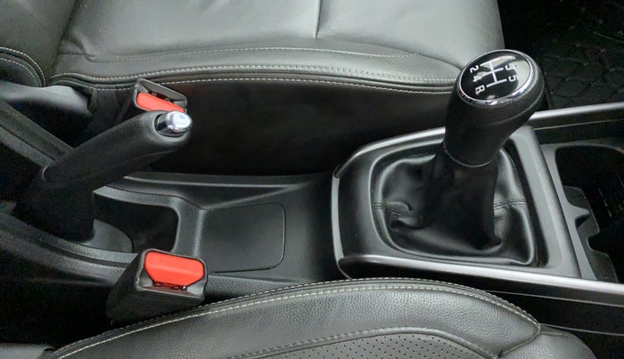2019 Maruti XL6 ALPHA SHVS  MT, Petrol, Manual, 18,204 km, Gear Lever