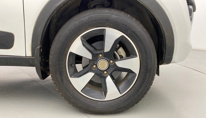 2019 Tata NEXON XZA+ 1.5, Diesel, Automatic, 25,901 km, Right Front Wheel