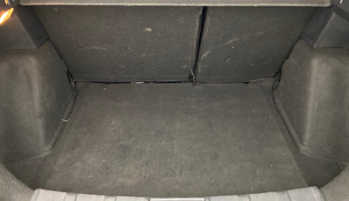 2019 Tata NEXON XZA+ 1.5, Diesel, Automatic, 25,901 km, Boot Inside
