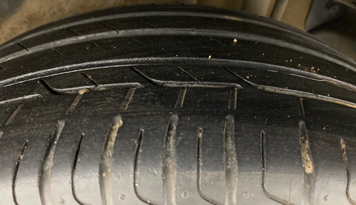 2019 Tata NEXON XZA+ 1.5, Diesel, Automatic, 25,901 km, Left Rear Tyre Tread