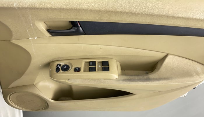 2013 Honda City S MT PETROL, Petrol, Manual, 89,789 km, Driver Side Door Panels Control