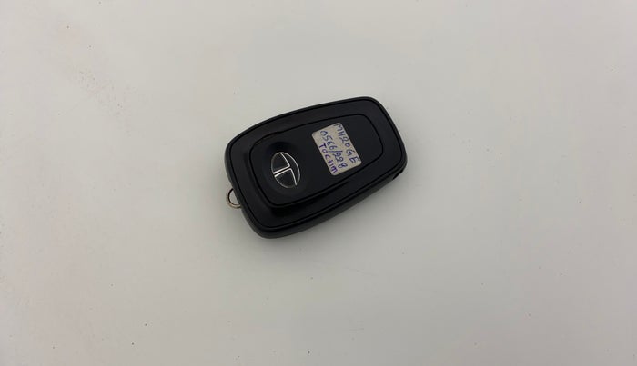 2022 Tata ALTROZ XT PETROL, Petrol, Manual, 78,792 km, Key Close Up