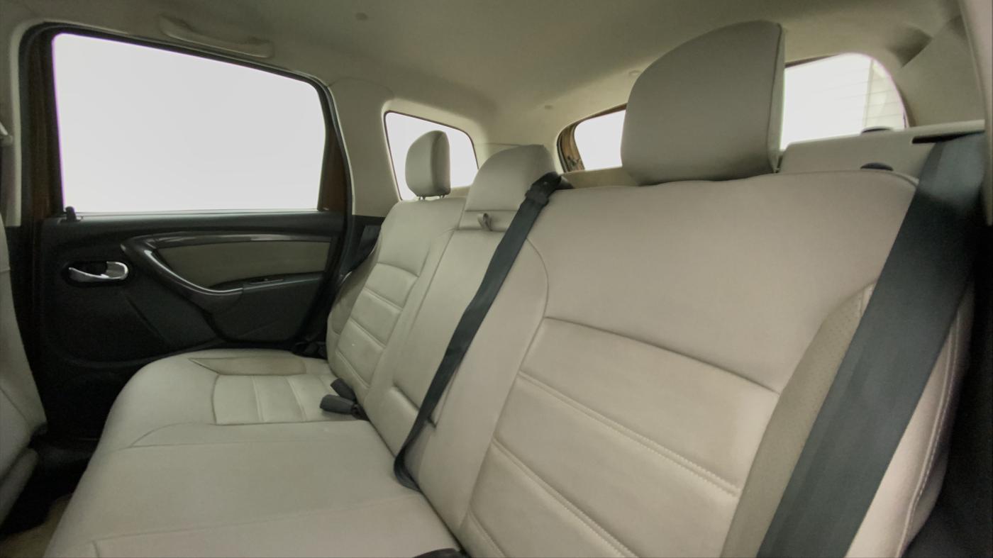 2015 Renault Duster 110 PS RXZ DIESEL OPT, Diesel, Manual, 93,407 km, Right Side Rear Door Cabin