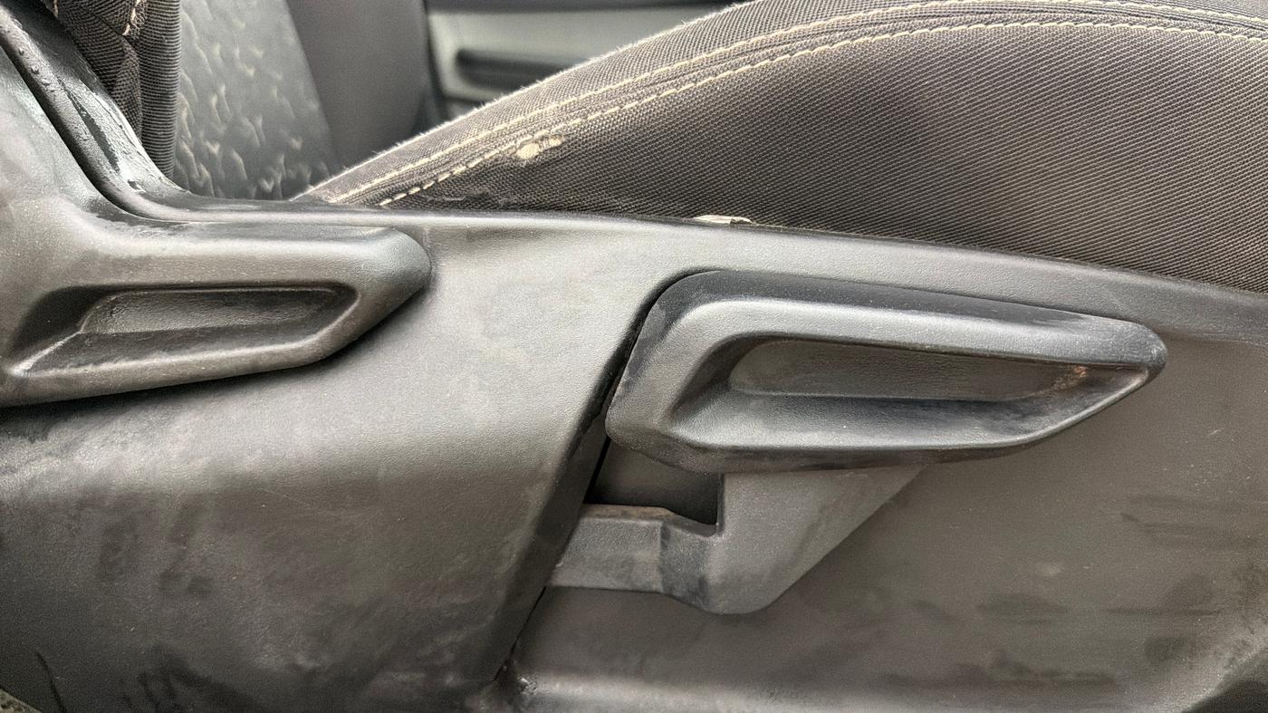 2021 Tata Tiago XZ PETROL, Petrol, Manual, 70,488 km, Driver Side Adjustment Panel