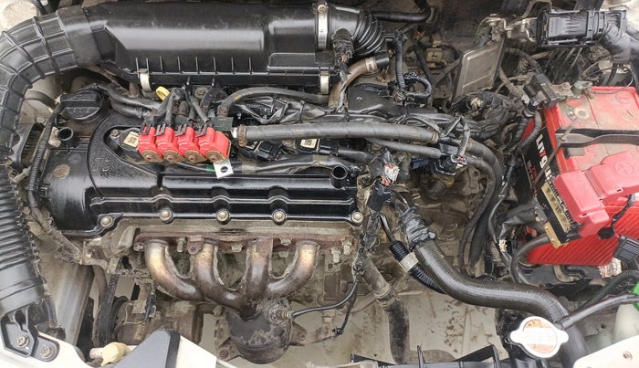 2018 Maruti Swift VXI, CNG, Manual, 67,075 km, Engine View