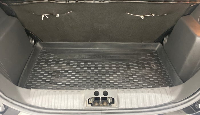 2019 Ford FREESTYLE TITANIUM 1.2 TI-VCT MT, Petrol, Manual, 20,706 km, Boot Inside