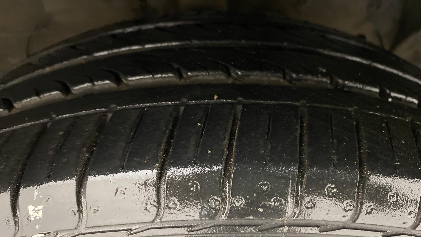 2019 Ford FREESTYLE TITANIUM 1.2 TI-VCT MT, Petrol, Manual, 20,706 km, Right Front Tyre Tread