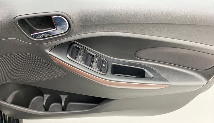 2019 Ford FREESTYLE TITANIUM 1.2 TI-VCT MT, Petrol, Manual, 20,706 km, Driver Side Door Panels Control