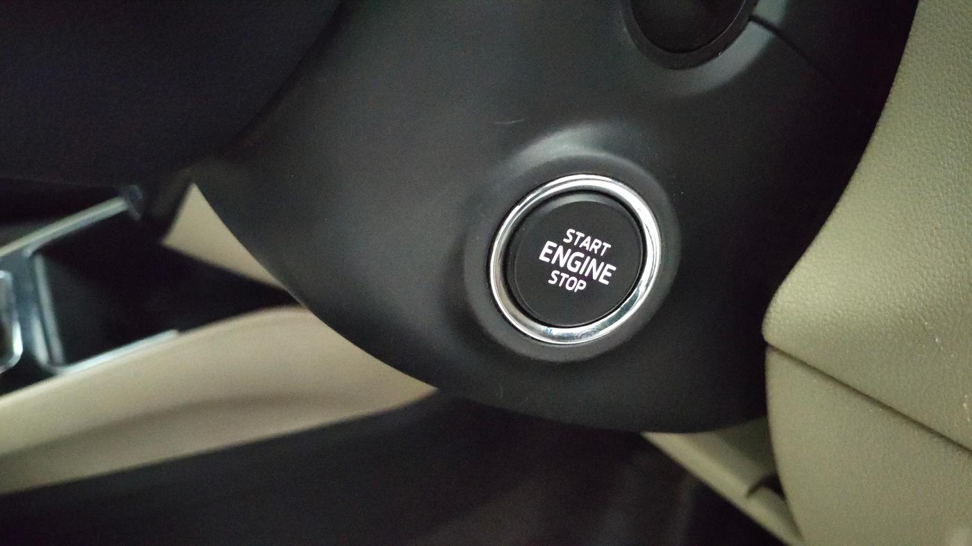 2023 Skoda SLAVIA STYLE 1.0L TSI AT, Petrol, Automatic, 80,387 km, Keyless Start/ Stop Button