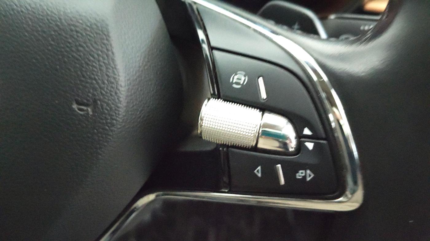 2023 Skoda SLAVIA STYLE 1.0L TSI AT, Petrol, Automatic, 80,387 km, Adaptive Cruise Control