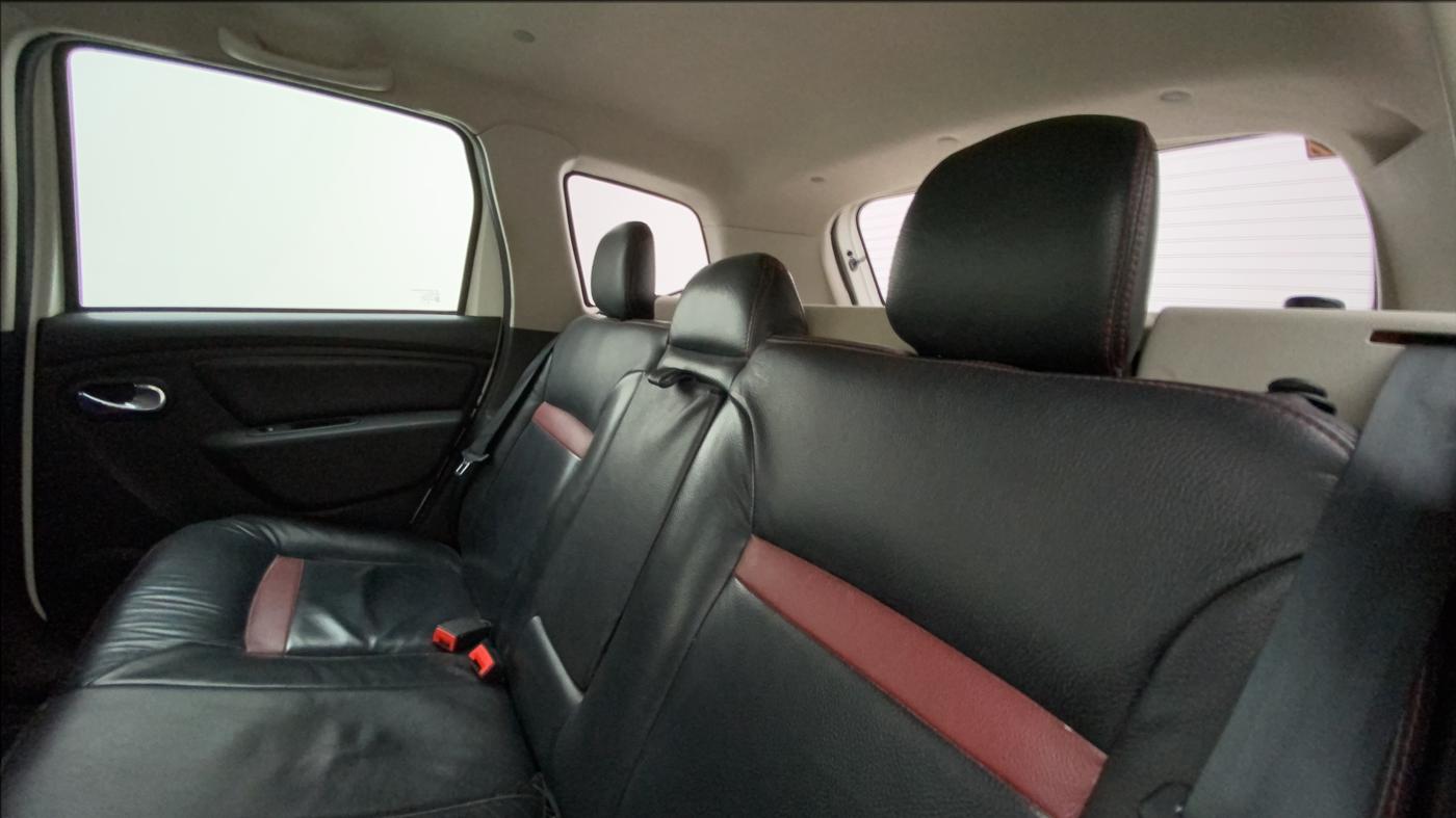 2020 Renault Duster RXZ 1.3 TURBO PETROL MT, Petrol, Manual, 95,849 km, Right Side Rear Door Cabin