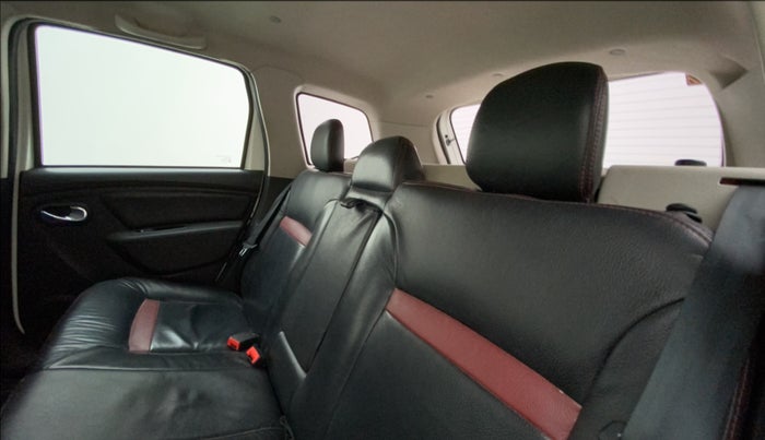 2020 Renault Duster RXZ 1.3 TURBO PETROL MT, Petrol, Manual, 95,849 km, Right Side Rear Door Cabin