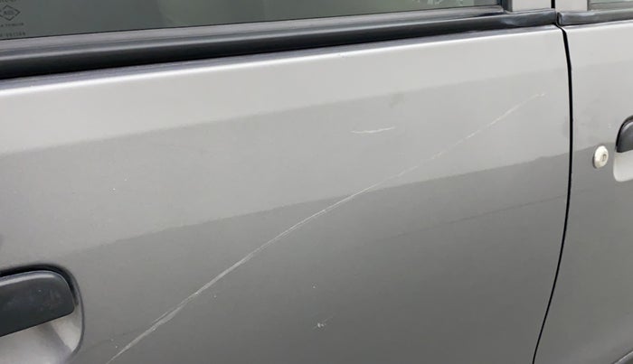 2011 Maruti Wagon R 1.0 LXI, Petrol, Manual, 38,592 km, Right rear door - Minor scratches