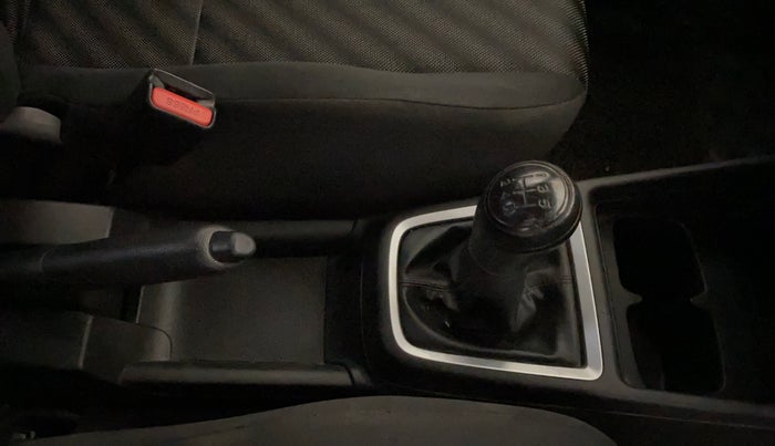 2019 Maruti Swift LXI, CNG, Manual, 69,834 km, Gear Lever