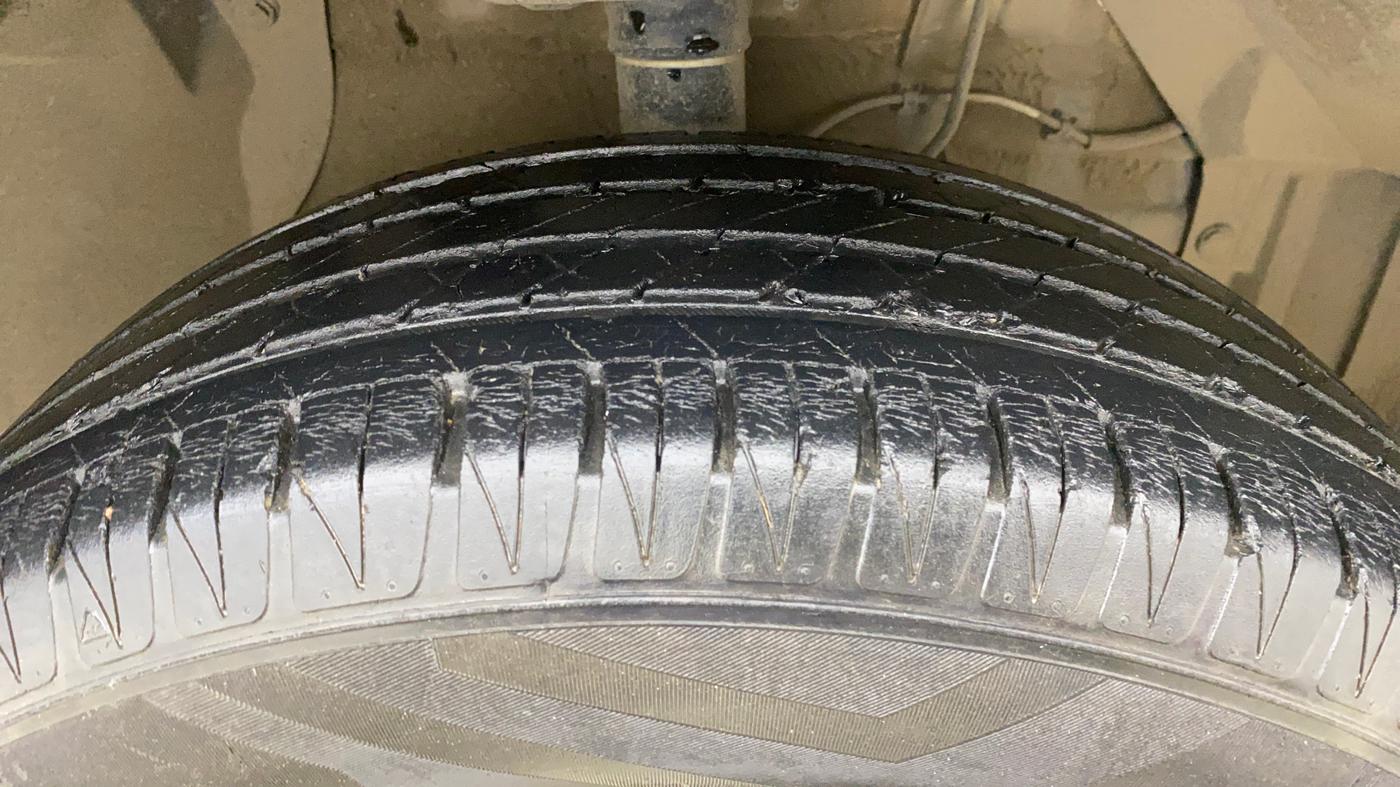 2021 Toyota URBAN CRUISER PREMIUM GRADE MT, Petrol, Manual, 32,137 km, Right Front Tyre Tread