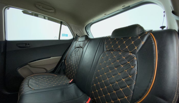 2019 Hyundai Grand i10 MAGNA 1.2 KAPPA VTVT, Petrol, Manual, 22,695 km, Right Side Rear Door Cabin