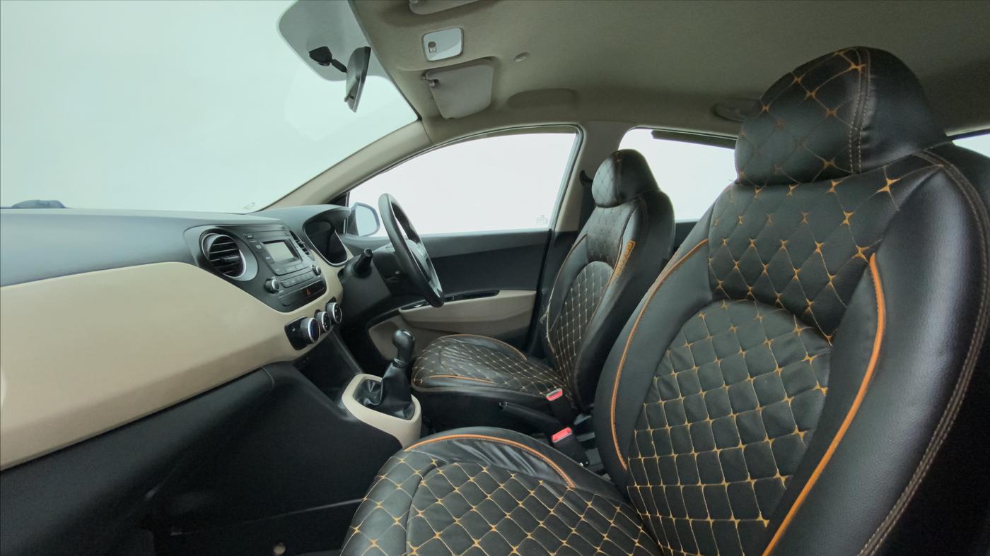 2019 Hyundai Grand i10 MAGNA 1.2 KAPPA VTVT, Petrol, Manual, 22,695 km, Right Side Front Door Cabin