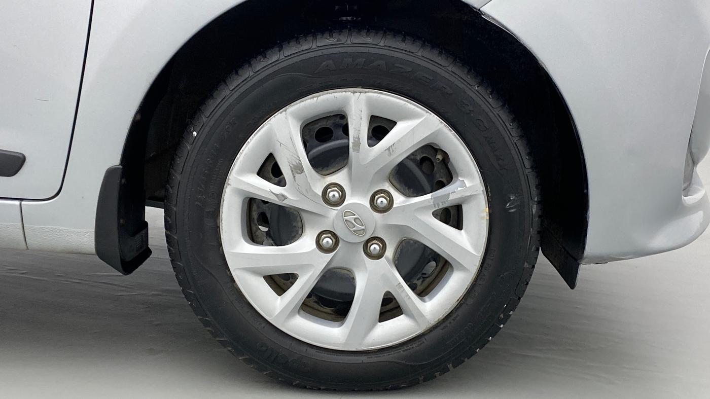 2019 Hyundai Grand i10 MAGNA 1.2 KAPPA VTVT, Petrol, Manual, 22,695 km, Right Front Wheel