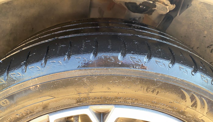 2022 Skoda KUSHAQ STYLE 1.5L TSI DSG, Petrol, Automatic, 79,930 km, Left Front Tyre Tread