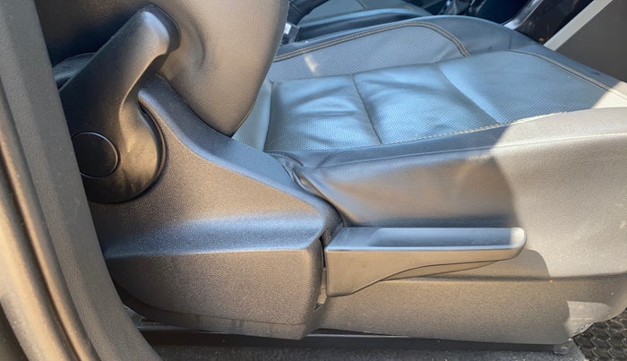 2022 Skoda KUSHAQ STYLE 1.5L TSI DSG, Petrol, Automatic, 79,930 km, Driver Side Adjustment Panel