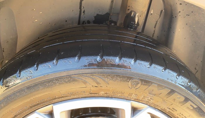 2022 Skoda KUSHAQ STYLE 1.5L TSI DSG, Petrol, Automatic, 79,930 km, Left Rear Tyre Tread