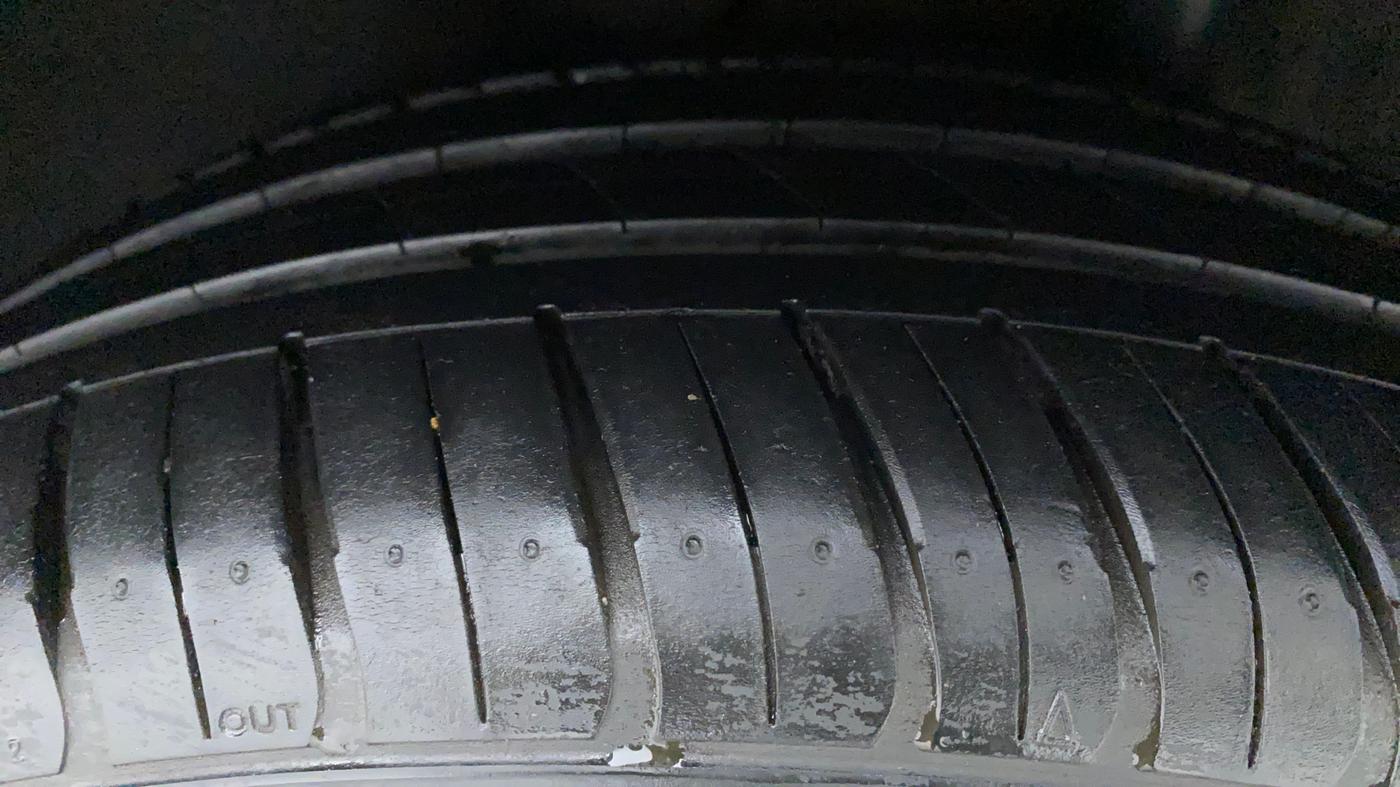 2021 Hyundai New Elantra 2.0 SX(O) AT PETROL, Petrol, Automatic, 16,561 km, Left Rear Tyre Tread