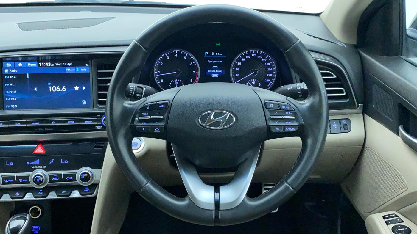 2021 Hyundai New Elantra 2.0 SX(O) AT PETROL, Petrol, Automatic, 16,561 km, Steering Wheel Close Up