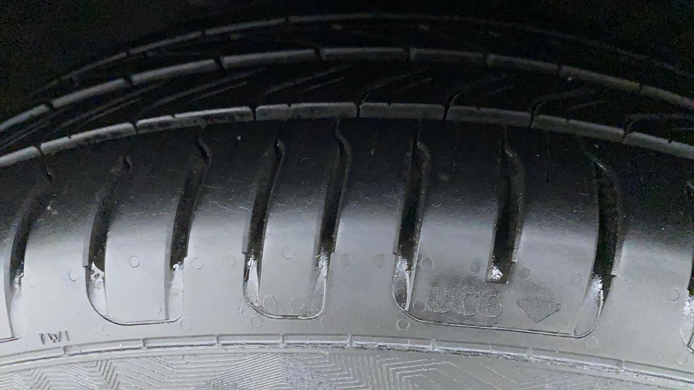 2021 Hyundai New Elantra 2.0 SX(O) AT PETROL, Petrol, Automatic, 16,561 km, Left Front Tyre Tread