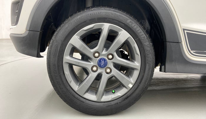 2020 Ford FREESTYLE TITANIUM 1.5 DIESEL, Diesel, Manual, 38,278 km, Right Rear Wheel