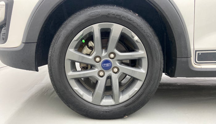 2020 Ford FREESTYLE TITANIUM 1.5 DIESEL, Diesel, Manual, 38,278 km, Left Front Wheel