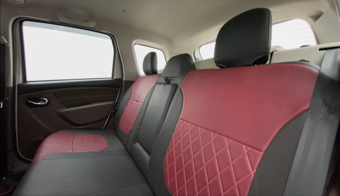 2018 Renault Duster RXZ AMT 110 PS, Diesel, Automatic, 72,956 km, Right Side Rear Door Cabin