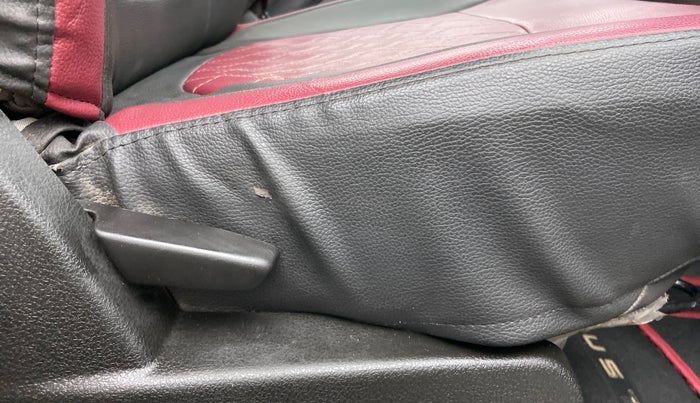 2018 Renault Duster RXZ AMT 110 PS, Diesel, Automatic, 72,956 km, Driver Side Adjustment Panel
