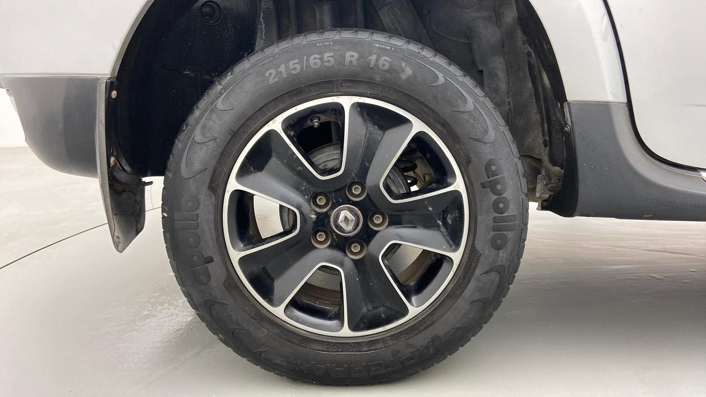 2018 Renault Duster RXZ AMT 110 PS, Diesel, Automatic, 72,956 km, Right Rear Wheel