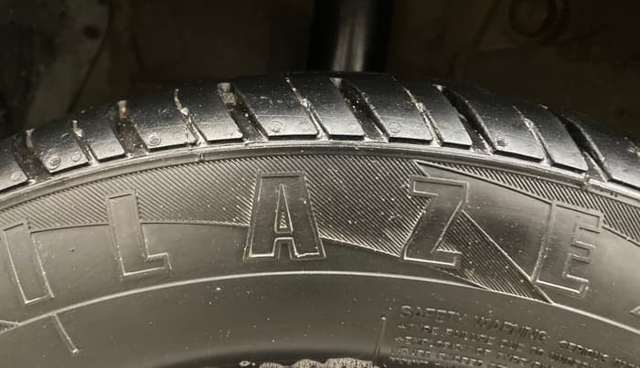 2017 Hyundai Xcent S AT 1.2, Petrol, Automatic, 64,473 km, Right Rear Tyre Tread