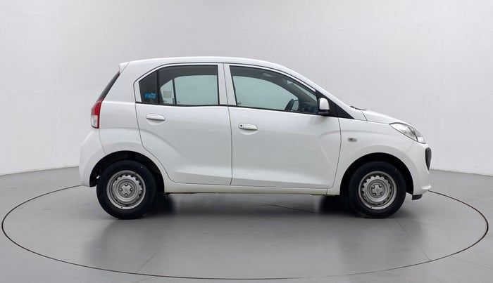 2018 Hyundai NEW SANTRO MAGNA, Petrol, Manual, 27,222 km, Right Side View