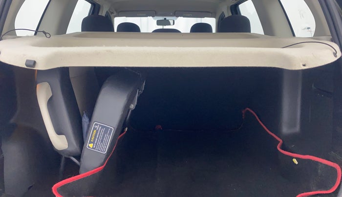 2017 Renault Duster RXS CVT, Petrol, Automatic, 39,419 km, Boot Inside