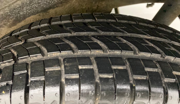 2015 Maruti Wagon R 1.0 VXI, Petrol, Manual, 32,339 km, Left Rear Tyre Tread