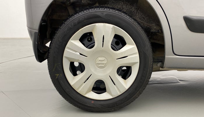 2015 Maruti Wagon R 1.0 VXI, Petrol, Manual, 32,339 km, Right Rear Wheel
