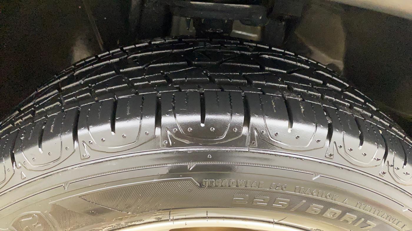 2017 Jeep Compass LIMITED 1.4 PETROL AT, Petrol, Automatic, 84,607 km, Right Front Tyre Tread