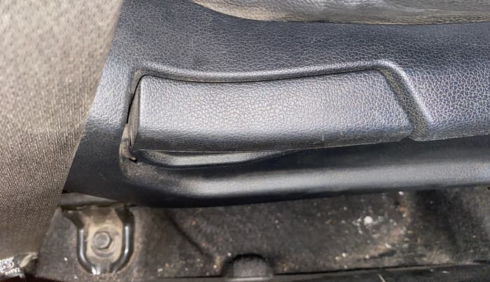 2022 Hyundai VENUE S 1.2, Petrol, Manual, 77,932 km, Driver Side Adjustment Panel