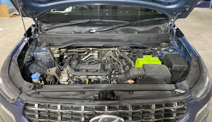 2022 Hyundai VENUE S 1.2, Petrol, Manual, 77,932 km, Engine View