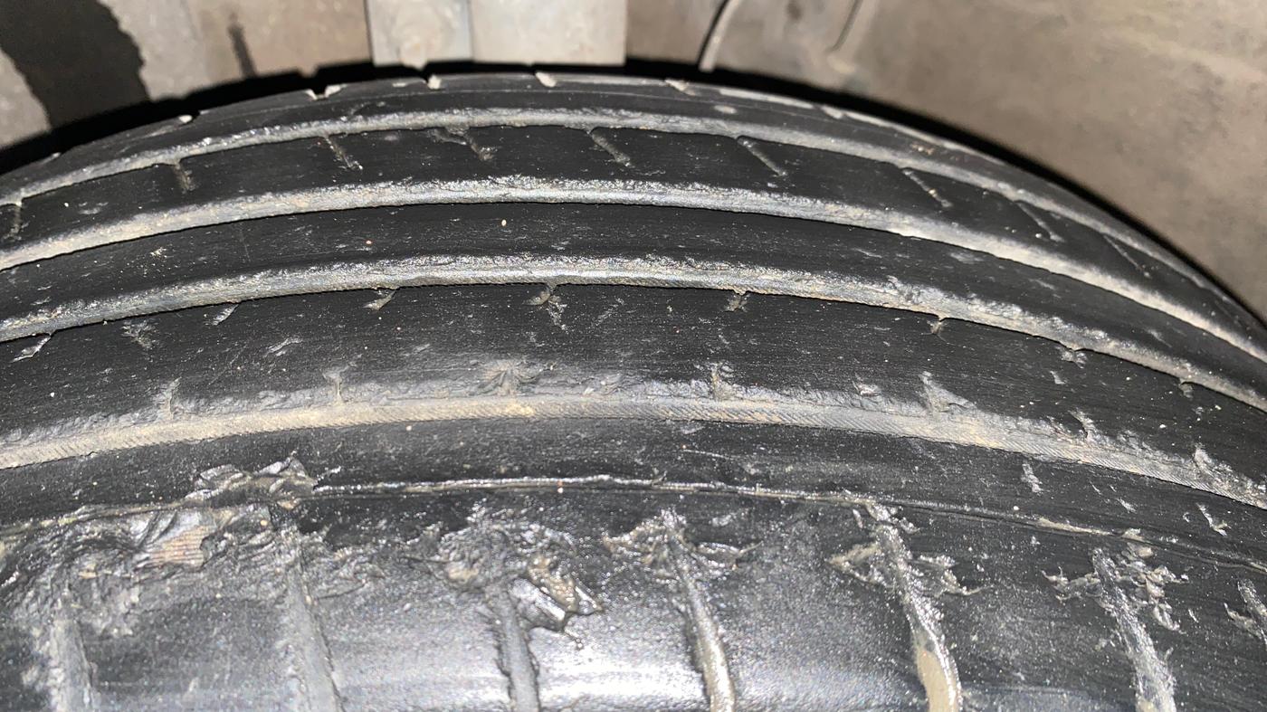 2022 Hyundai VENUE S 1.2, Petrol, Manual, 77,932 km, Left Front Tyre Tread