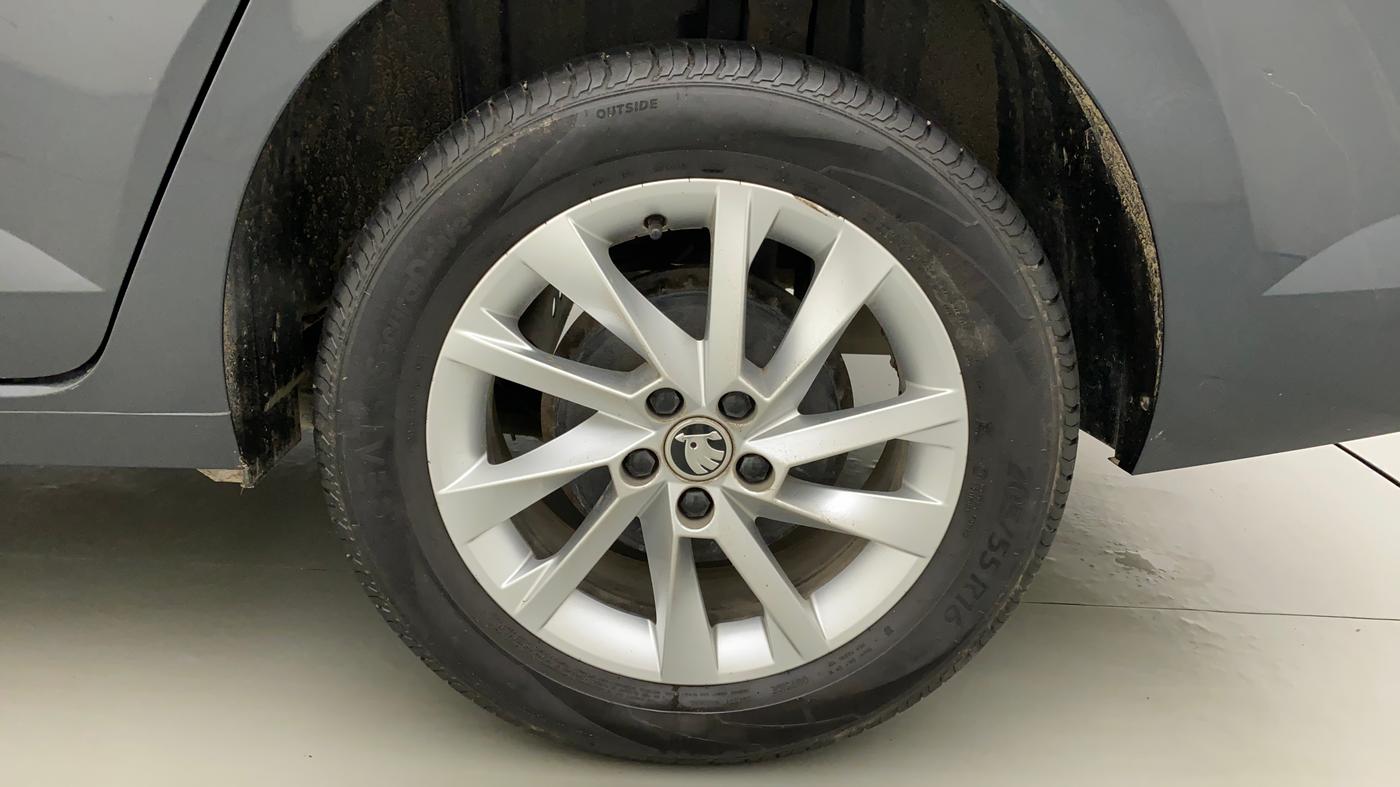 2022 Skoda SLAVIA AMBITION 1.0L TSI AT, Petrol, Automatic, 11,332 km, Left Rear Wheel